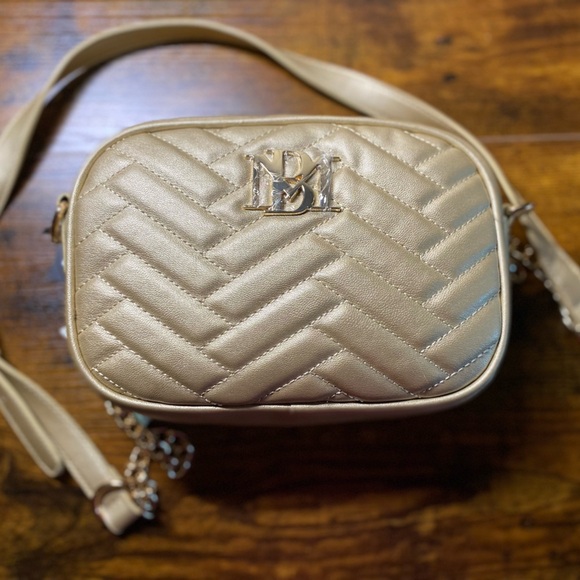 Badgley Mischka gold purse - Picture 4 of 9